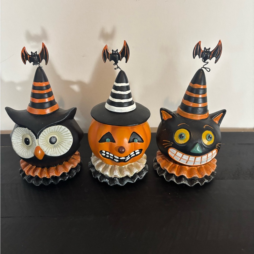 Halloween Figurines with Striped Hats